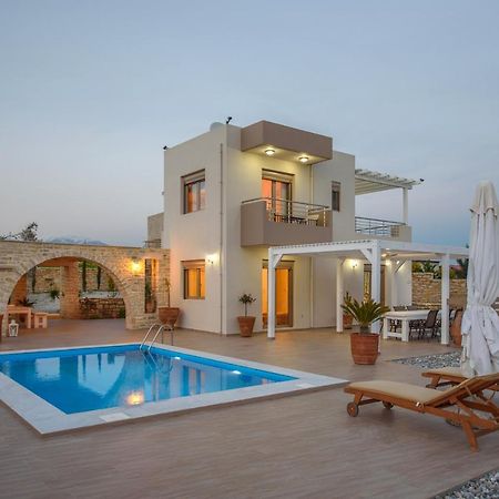 Golden Sky Villa Kamilárion Exterior foto